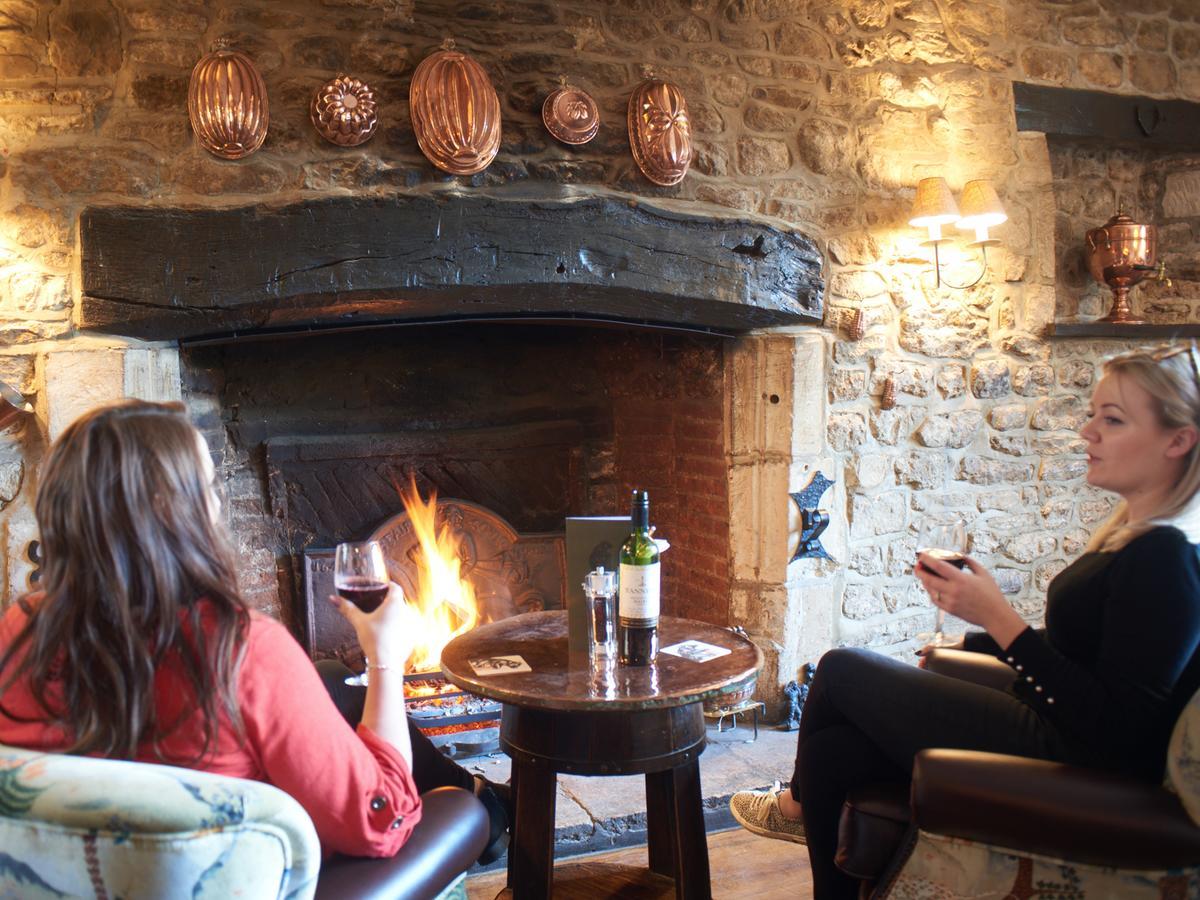 Bear And Ragged Staff Hotel Cumnor Exterior photo